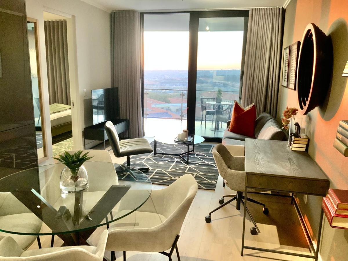 5 Star Elegant Apartments, Ellipse, Waterfall City, Midrand, Johannesburg Exterior photo
